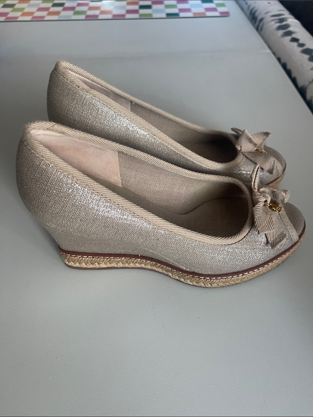 Women’s Cream Espadrille Wedge Pumps with Bow Tory Burch Size 8 - Picture 6 of 9